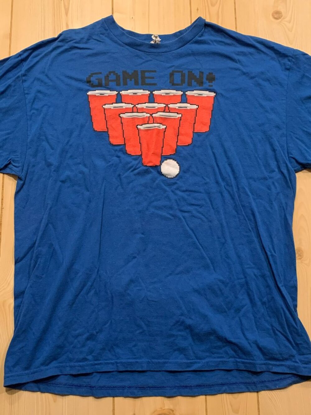 Game On Retro Video Game Beer Pong Party Drinking Funny Graphic T-Shirt Size 2XL